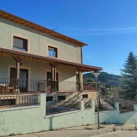 Agradable En Un Entorno Maravilloso Сasa de vacaciones Huerta Del Rey